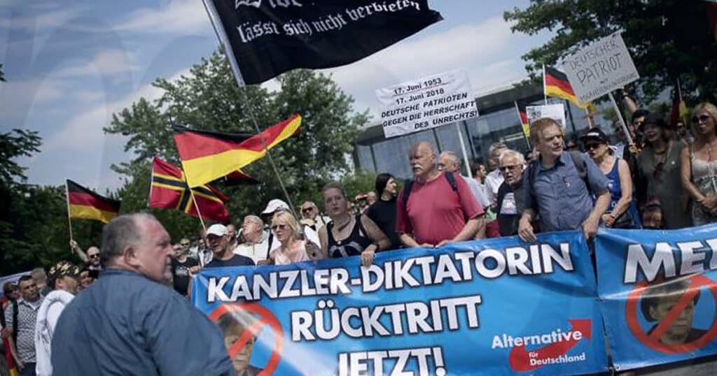 مظاهرة لحزب البديل من أجل ألمانيا ضد اللاجئين وسياسات ميركل